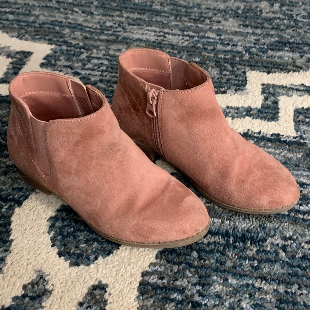 Cat & Jack Aleah Chelsea Boot (Blush)